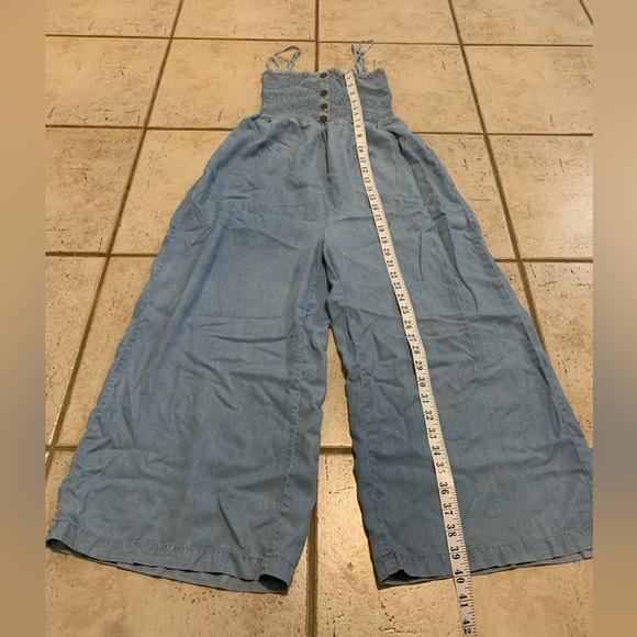 Wide-Leg Gray Pants - Picture 5 of 5